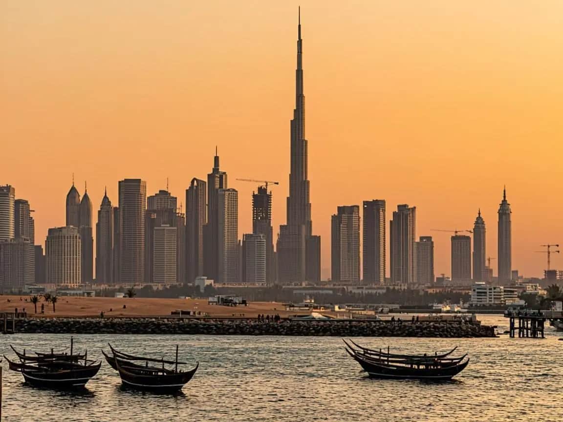 Dubai Highlights — with Abu Dhabi Day — Dubai, Abu Dhabi